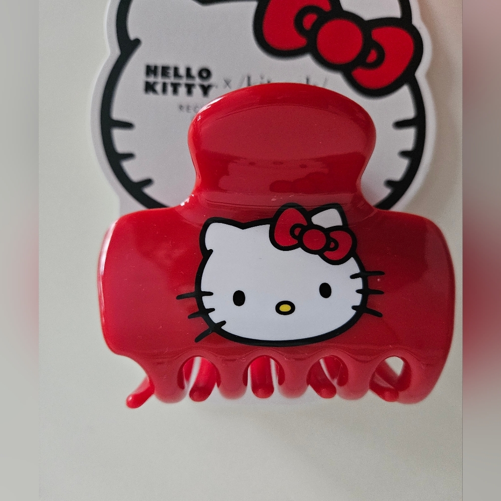 NWT HELLO KITTY x KITSCH Hair Clips/Claws | Set of 2 - Picture 4 of 6